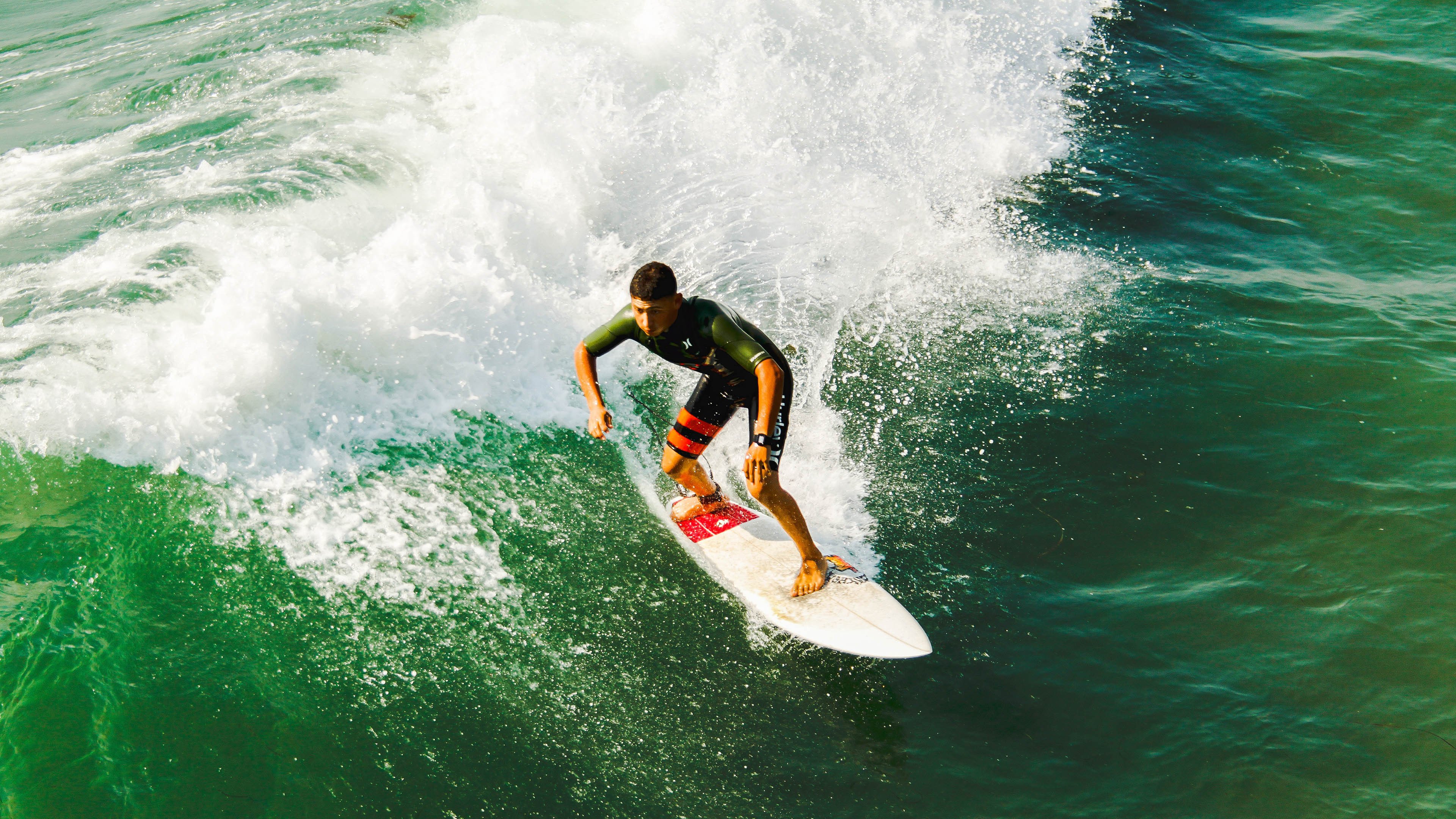 开云真人-赛季亮点回顾：令人难忘的比赛瞬间，比赛季节