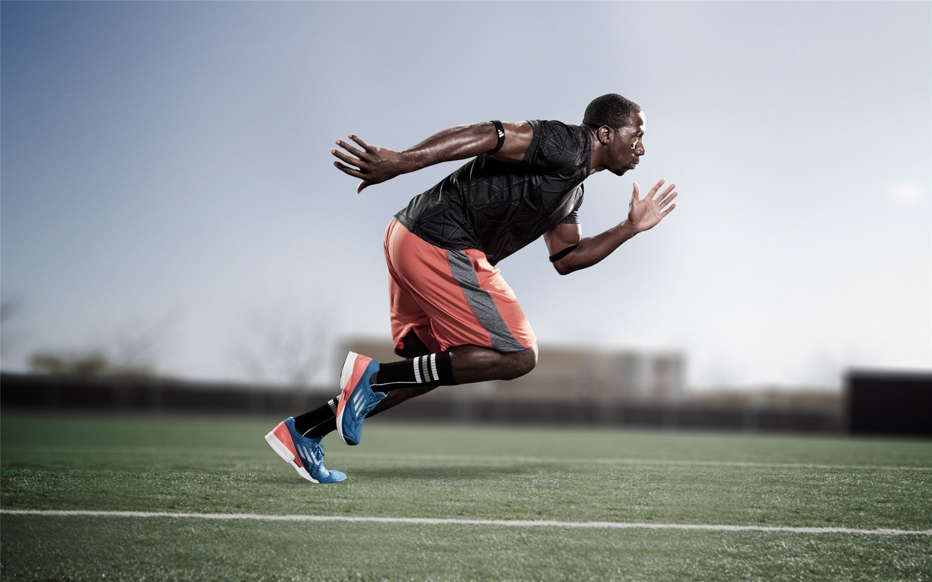 足球俱乐部发布球员成长纪实视频，足球成长语录